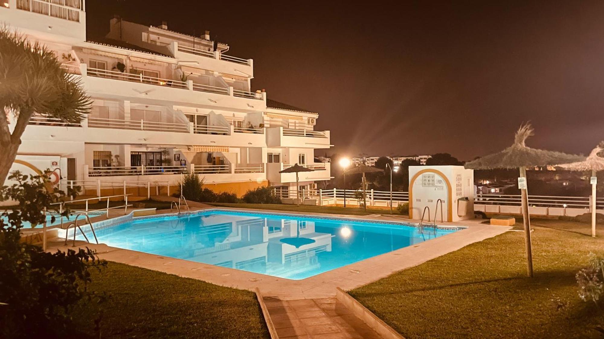 Seaview Apartment Mira Andalus Sitio de Calahonda Extérieur photo